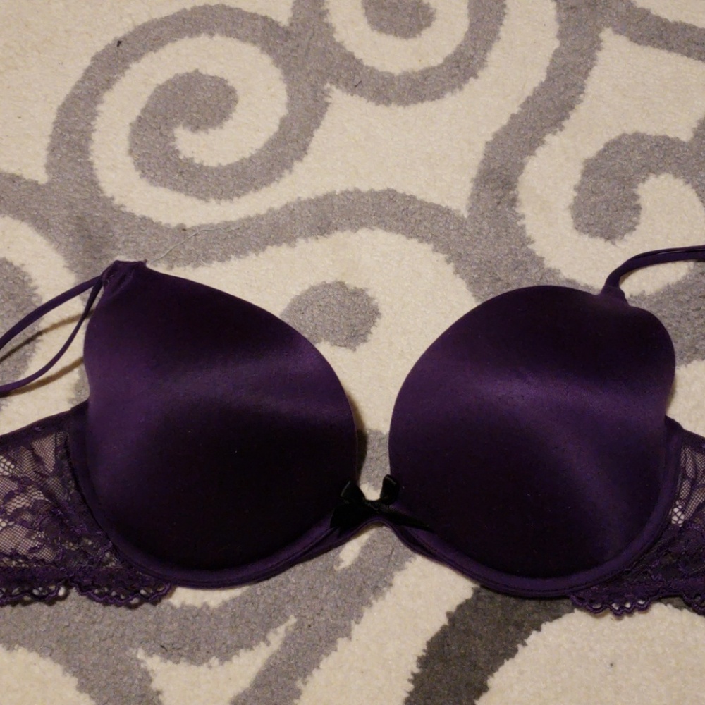 Victoria's secret very sexy bra